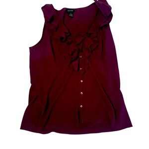 Sleeveless blouse